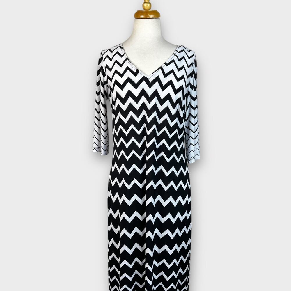 Emma & Michelle Womens Maxi Dress White Black Stripe Stretch Knit Beach Sz Med